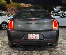 کرایسلەر 300